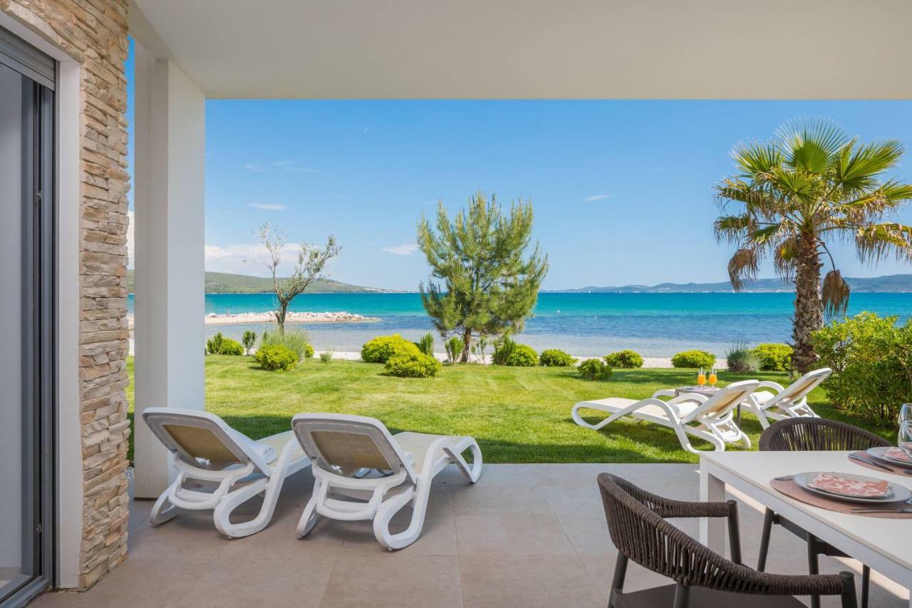 Luxury Design Beach Front Apartment ซูโกชัน ภายนอก รูปภาพ